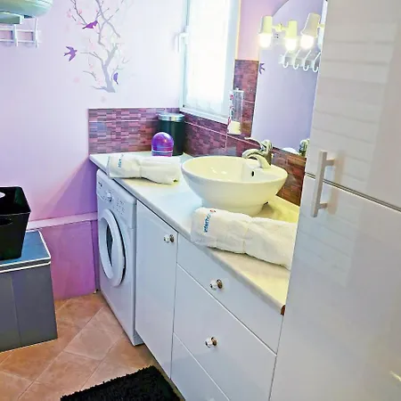 Apartman Antha Mis.1 *